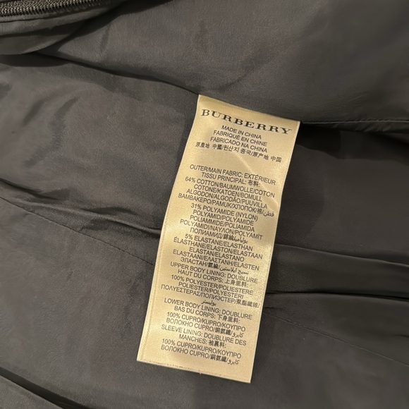 Burberry Jacket with Zip in extra layer - Picture 4 of 8